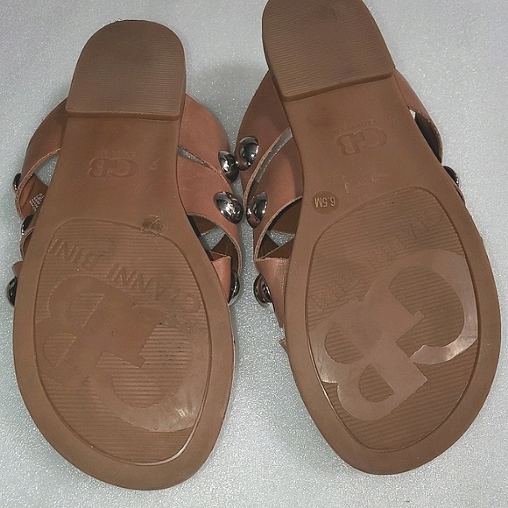 Gianni Bini slip on silver studs leather 6.5 - Picture 6 of 8